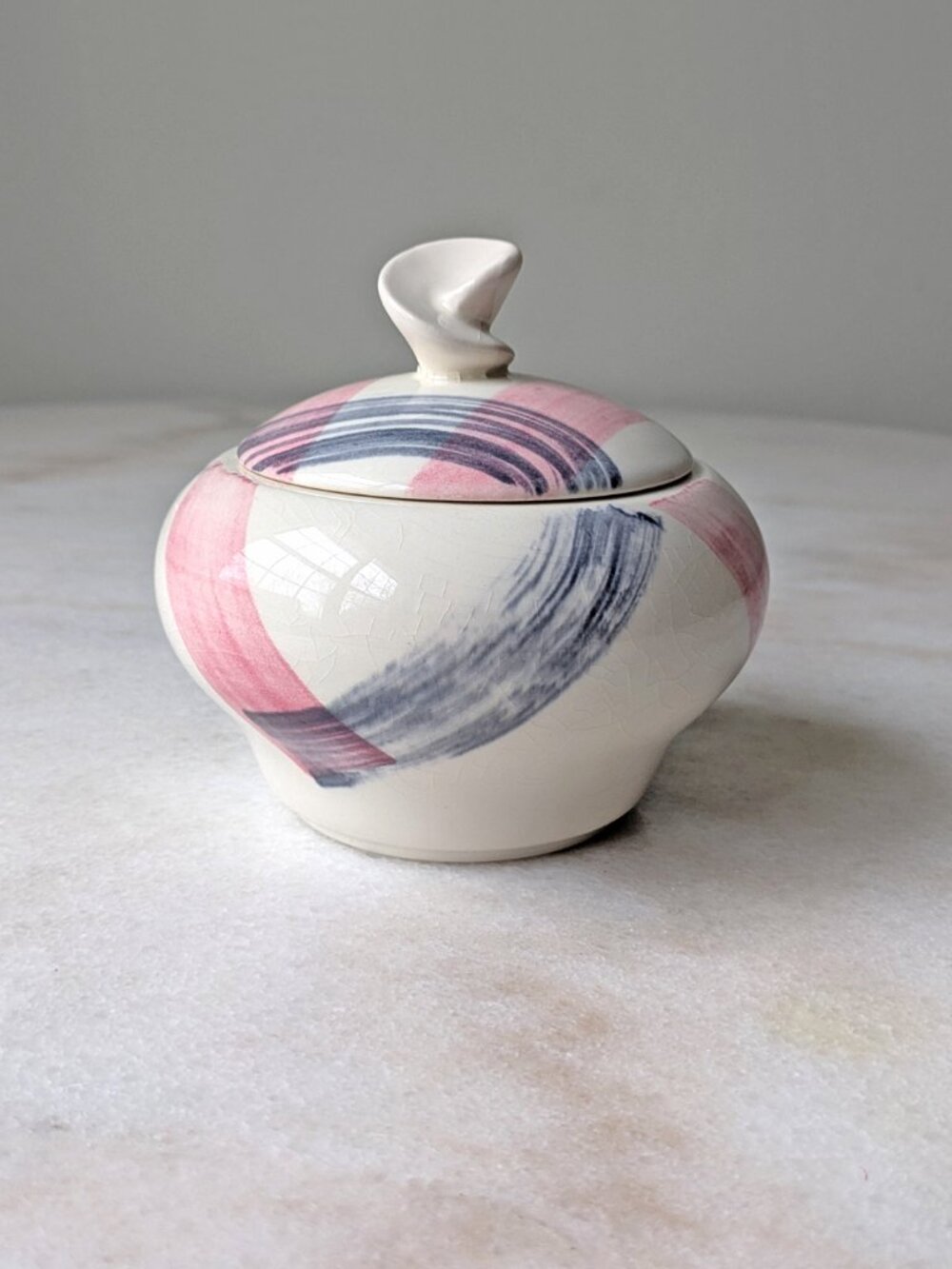 1950s vtg Handpainted Sugar Bowl with lid by Stetson China Scots Clan